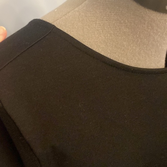 Gap LBD - Little Black Dress - stretch and scoop back - Picture 2 of 9